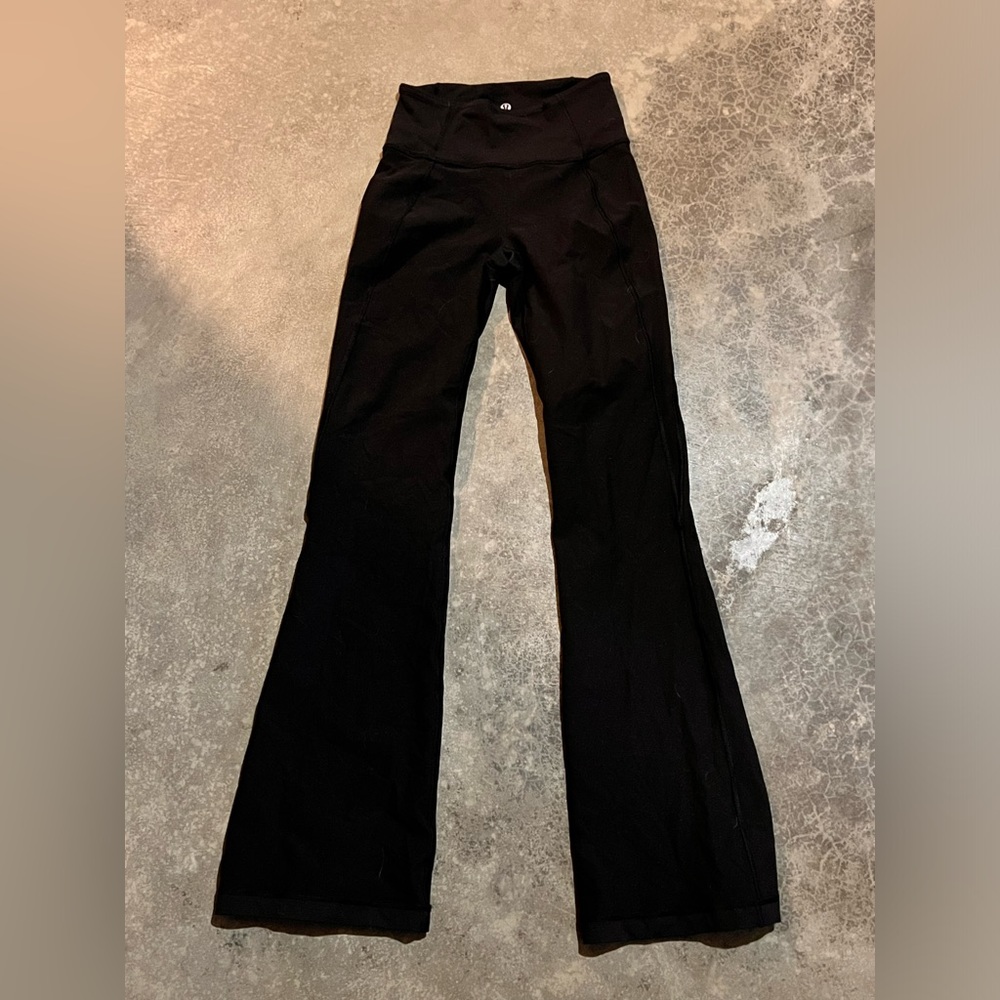 Black flared lululemon leggings